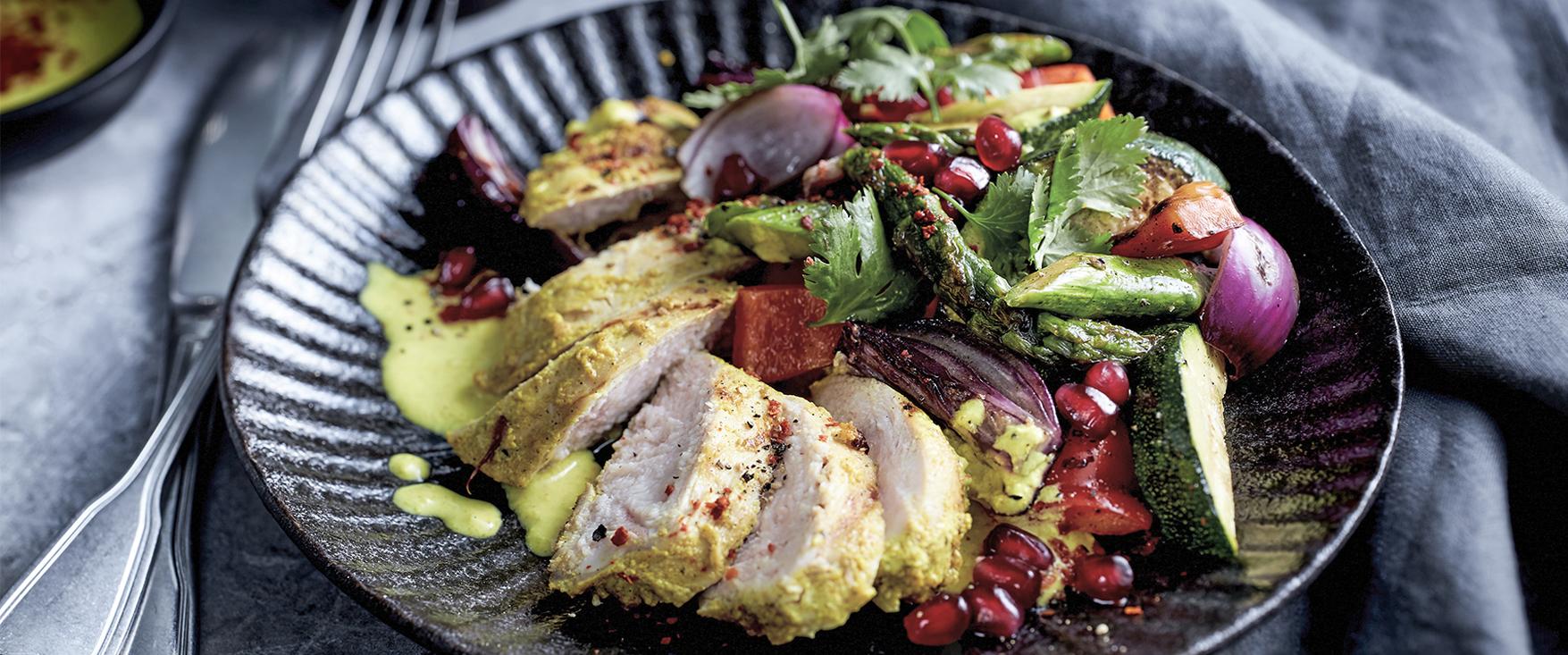 Curry-Hähnchenfilet mit buntem Gemüse