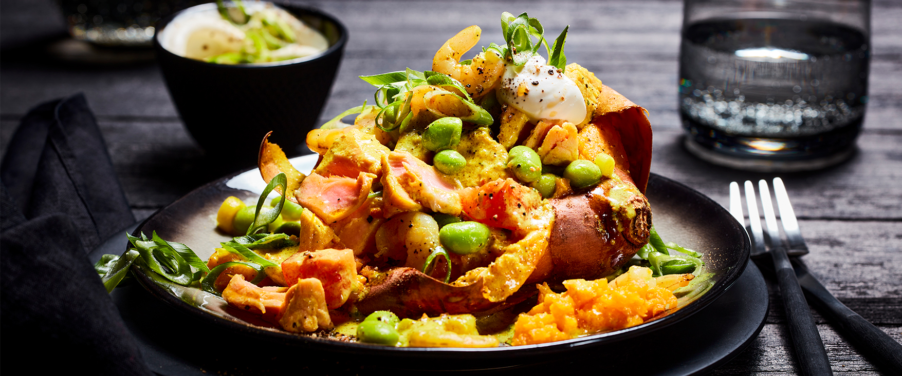Gebackene Süßkartoffeln mit Fischragout (High Carb)