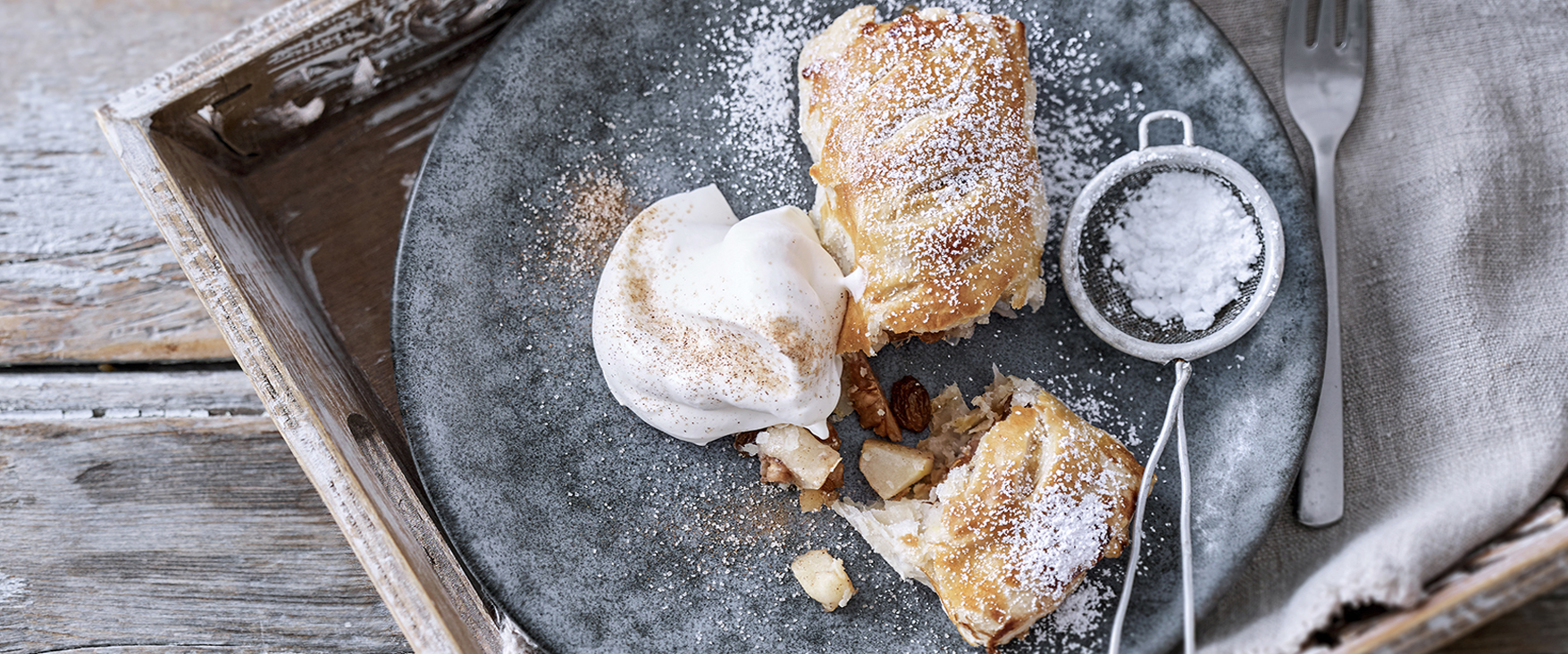 Mini-Apfelstrudel mit Zimtsahne